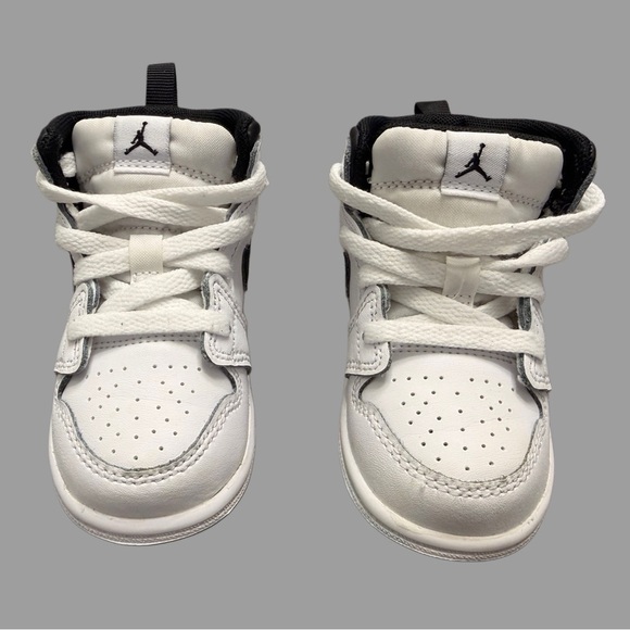 Air Jordan 1 Mid Toddler Sneakers | Size 6 | Black & White | Like New - Picture 2 of 4